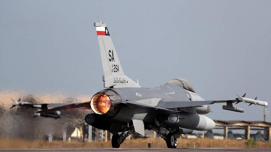 Байден заявил об отсутствии планов поставлять истребители F-16 Украине<br />
