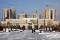 В Кремле оценили ужесточение Казахстаном миграционных правил для россиян